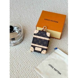 Louis Vuitton Key Chain YSK0001