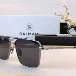 BALMAIN sunglasses