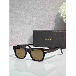 TOM   FORD sunglasses