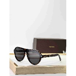 TOM   FORD sunglasses