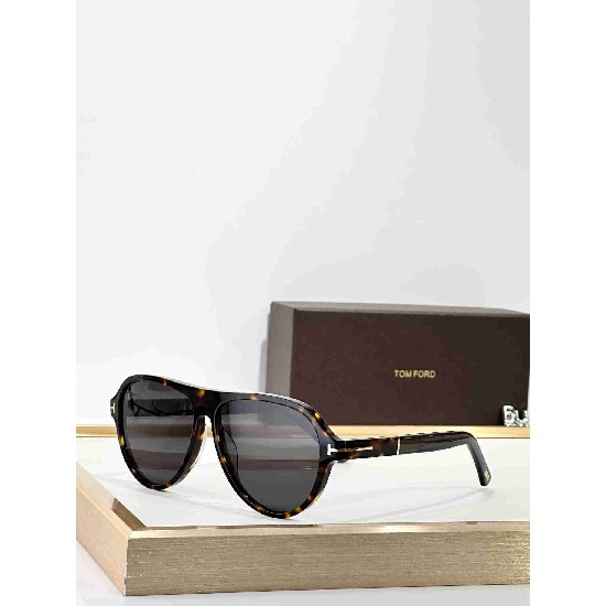 TOM   FORD sunglasses