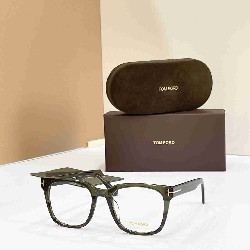 TOM   FORD sunglasses