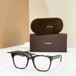 TOM   FORD sunglasses
