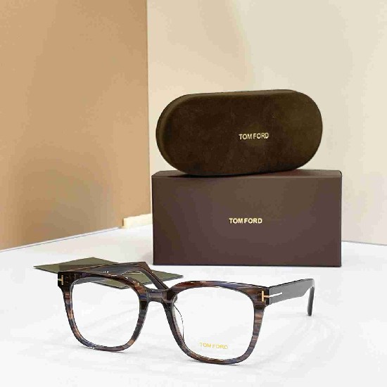TOM   FORD sunglasses