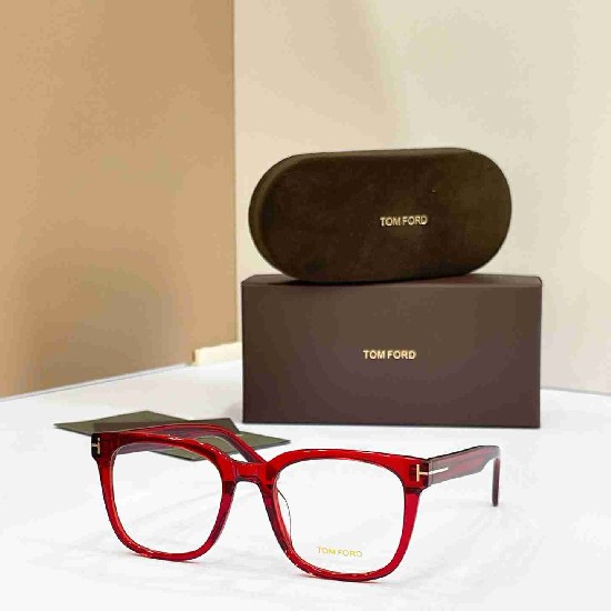 TOM   FORD sunglasses