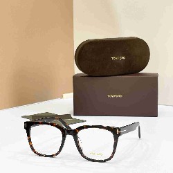 TOM   FORD sunglasses