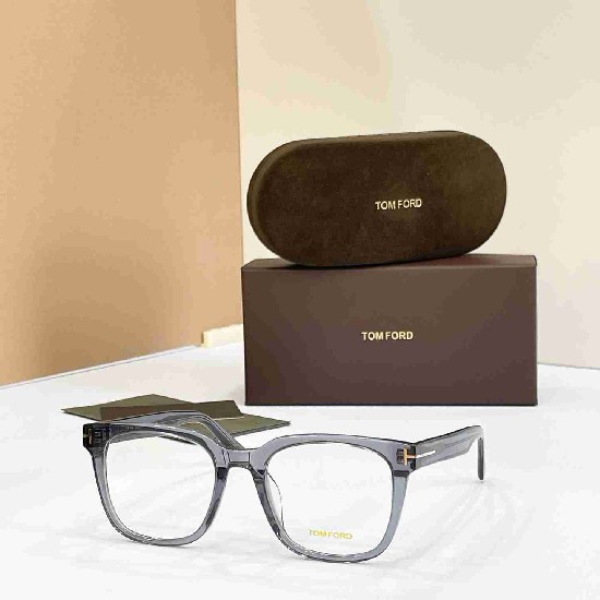 TOM   FORD sunglasses