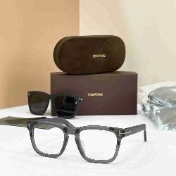 TOM   FORD sunglasses