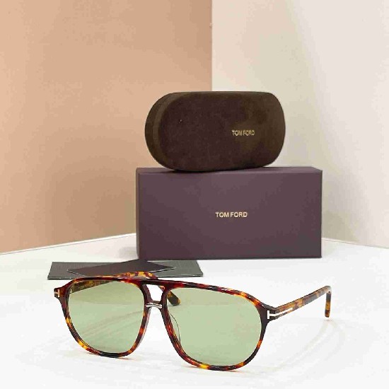 TOM   FORD sunglasses
