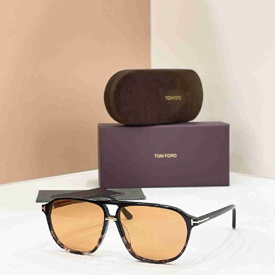 TOM   FORD sunglasses