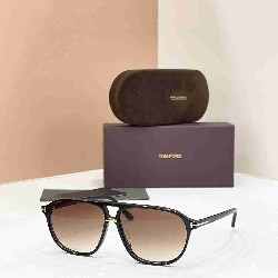 TOM   FORD sunglasses