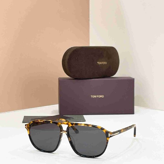 TOM   FORD sunglasses