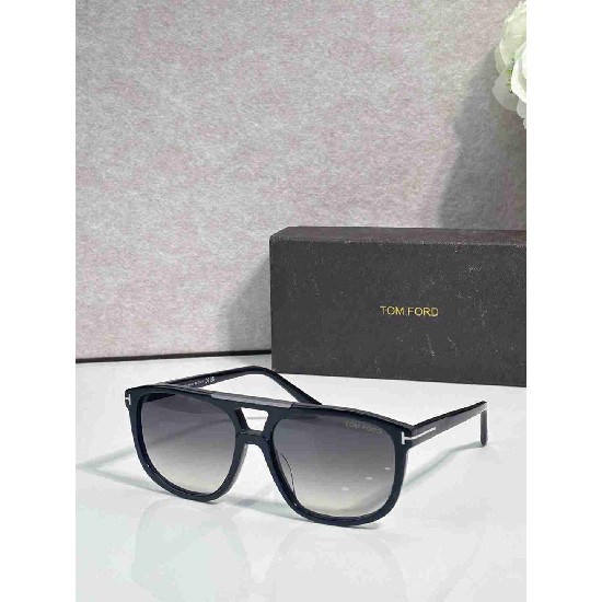 TOM   FORD sunglasses