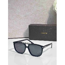 TOM   FORD sunglasses