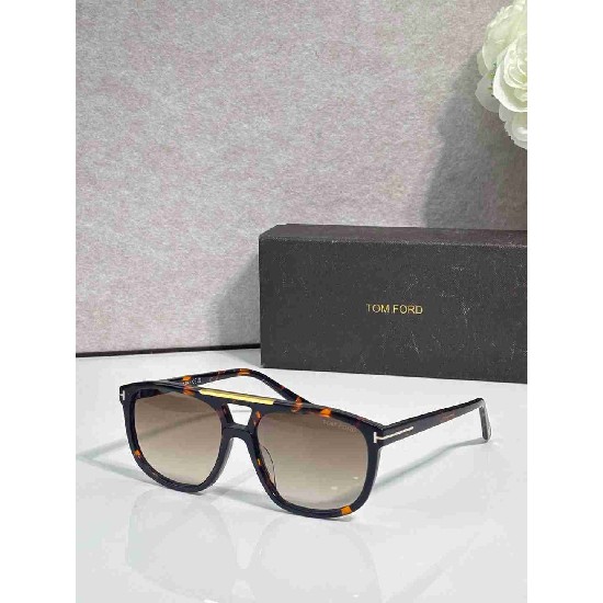 TOM   FORD sunglasses