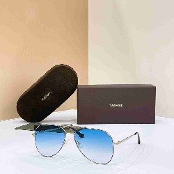 TOM   FORD sunglasses