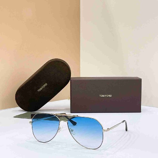 TOM   FORD sunglasses
