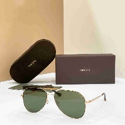 TOM   FORD sunglasses