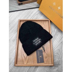 LV  Dual Beanie LVM0064