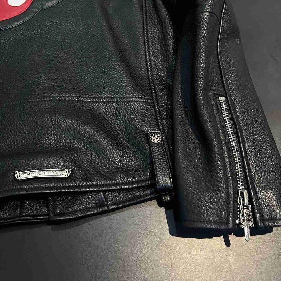 Chrome    Hearts  CH0100