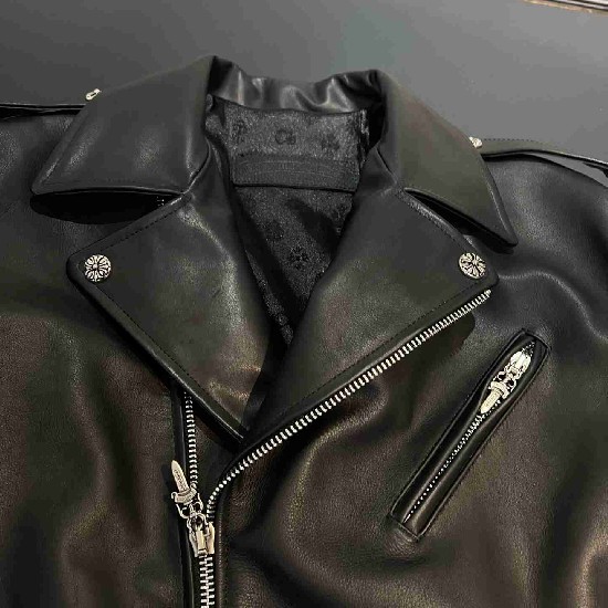 Chrome    Hearts  CH0102