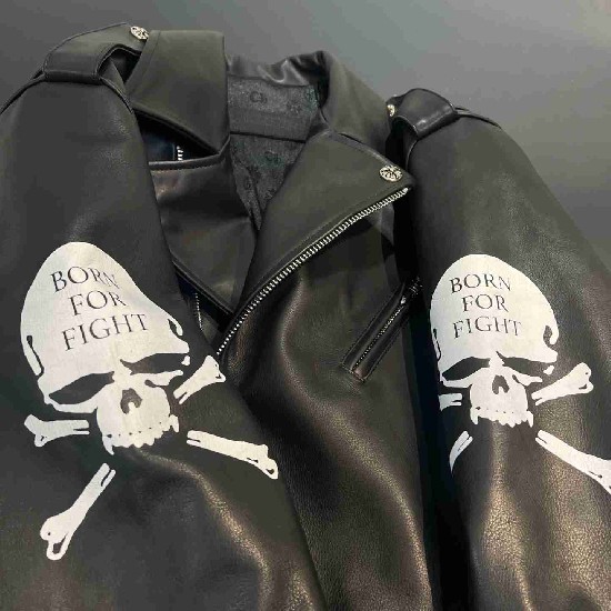 Chrome    Hearts  CH0102