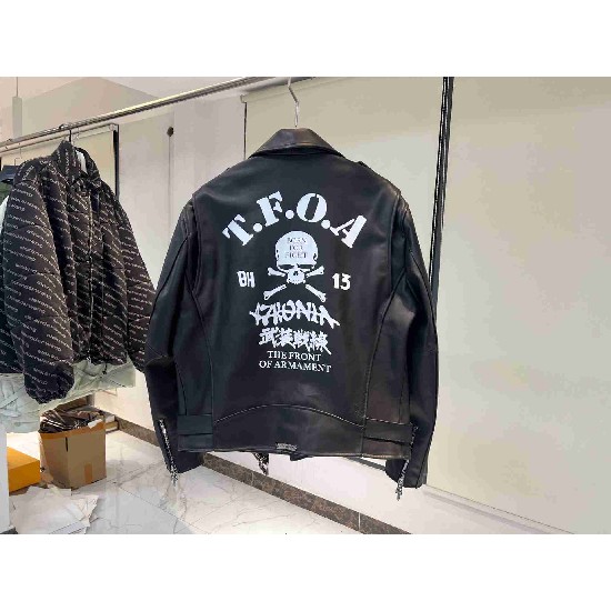 Chrome    Hearts  CH0102