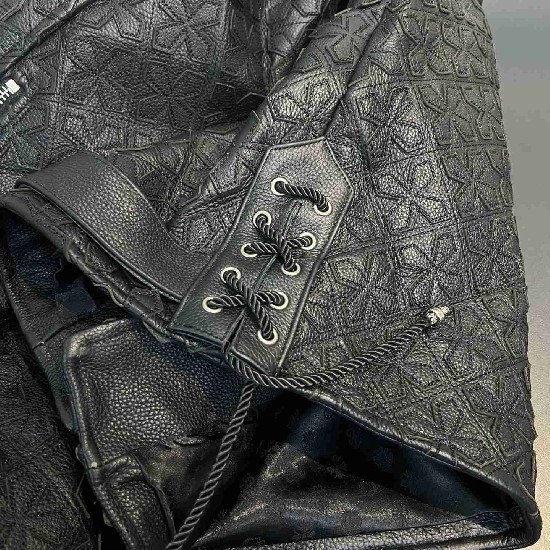 Chrome    Hearts  CH0103