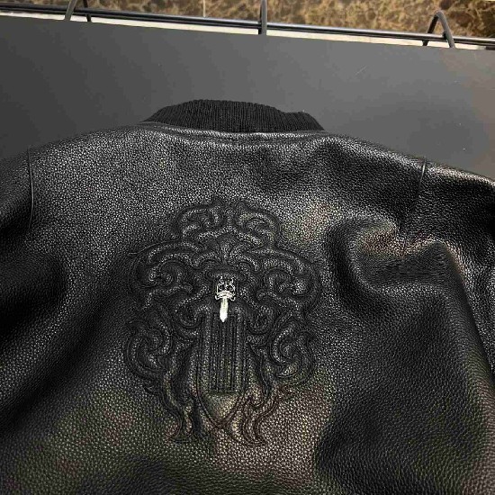 Chrome    Hearts  CH0104