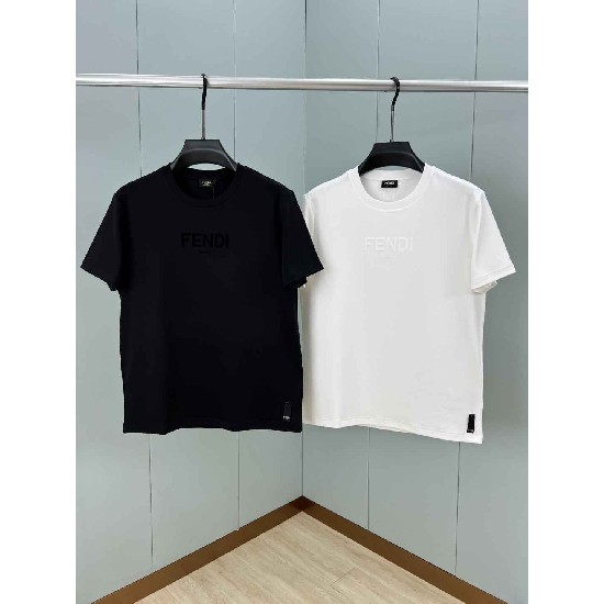 Fendi    T Shirt FEY0132