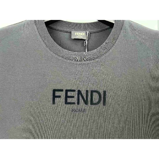 Fendi    T Shirt FEY0135