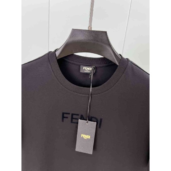 Fendi    T Shirt FEY0135