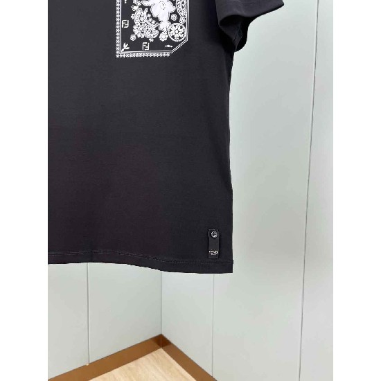 Fendi    T Shirt FEY0138
