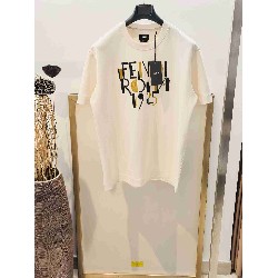 Fendi    T Shirt FEY0139