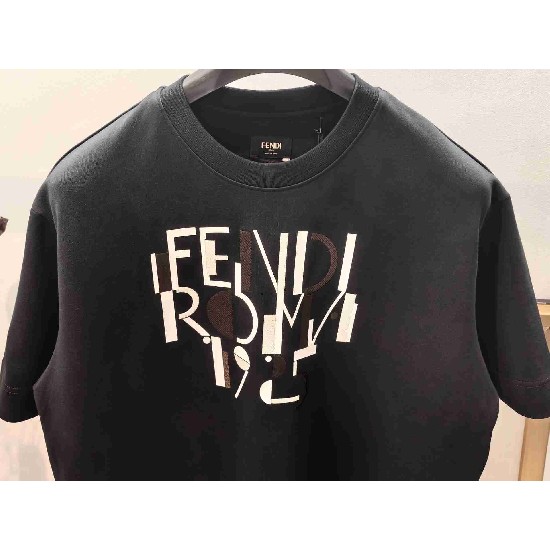 Fendi    T Shirt FEY0140
