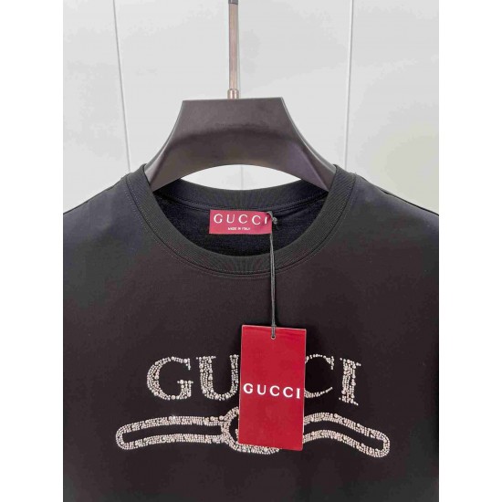 Gucci    T Shirt GUY0266