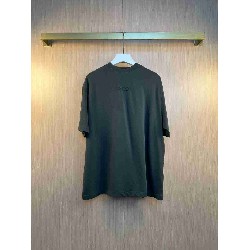 Gucci       T Shirt GUY0296