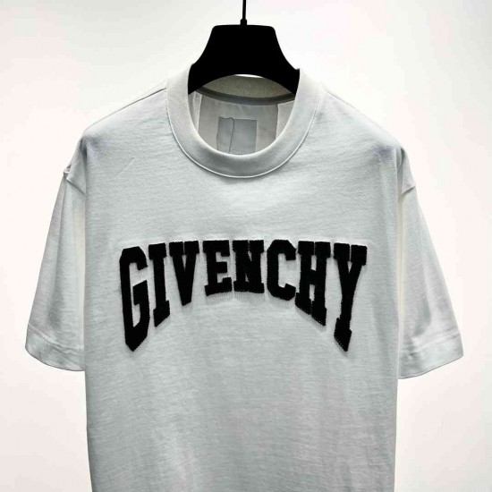 Givenchy T-shirt GVY0003