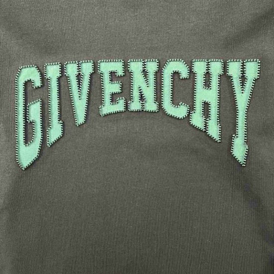 Givenchy T-shirt GVY0004