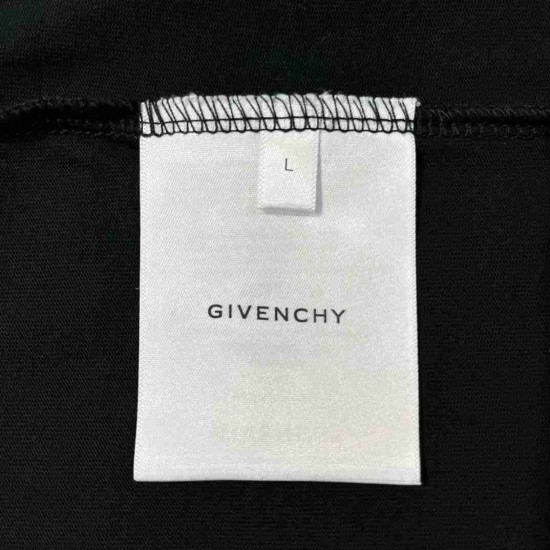 Givenchy T-shirt GVY0005