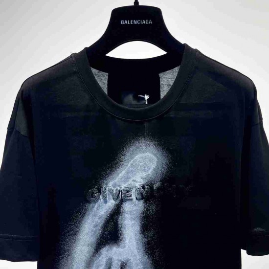 Givenchy T-shirt GVY0016