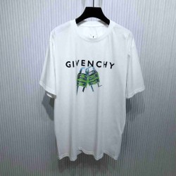 Givenchy T-shirt GVY0022