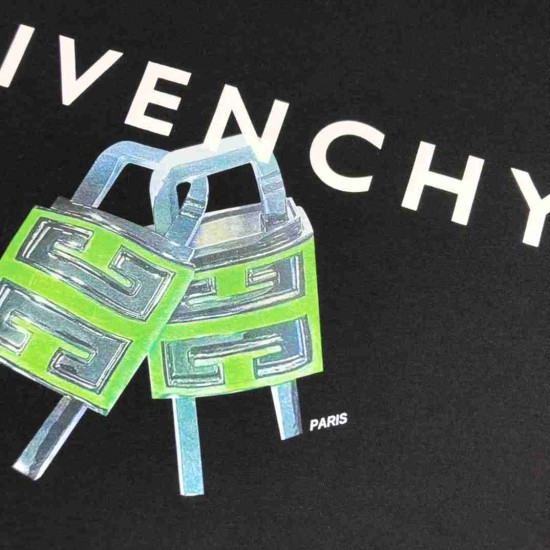 Givenchy T-shirt GVY0023