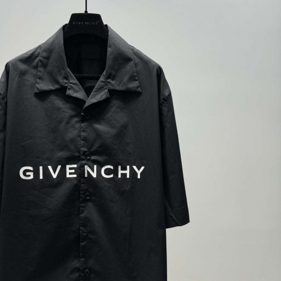 Givenchy T-shirt GVY0064