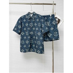 Louis       Vuitton Set LVY0560