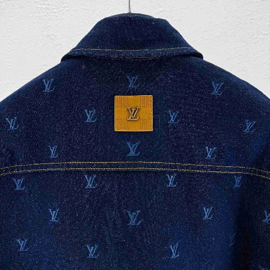 Louis          Vuitton Tops LVY0630