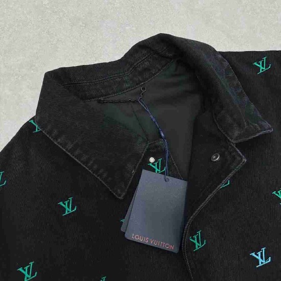 Louis          Vuitton Tops LVY0632