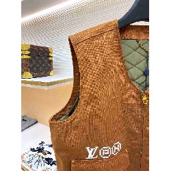 Louis            Vuitton Tops LVY0671