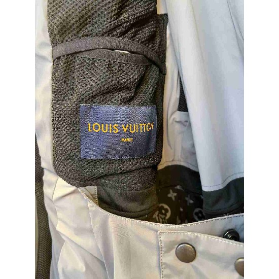 Louis            Vuitton Tops LVY0683 Louis            Vuitton Tops LVY0683