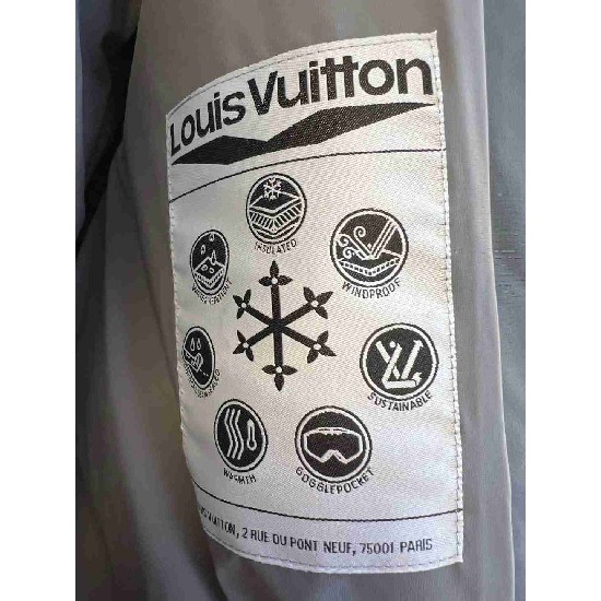 Louis            Vuitton Tops LVY0683 Louis            Vuitton Tops LVY0683